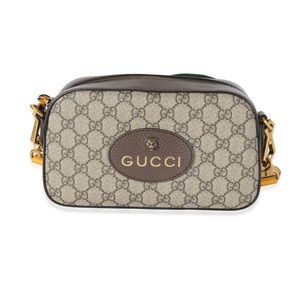 Gucci gg supreme vintage. New with tags and dust bag. Retails $1490.